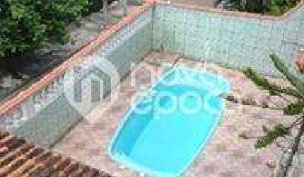 Casa em condomínio fechado com 4 quartos à venda na Rua Doutor Manuel Marreiros, Bancários, Rio de Janeiro, 564 m2 por R$ 690.000