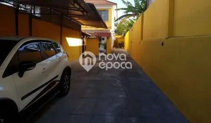 Casa em condomínio fechado com 2 quartos à venda na Rua Eutiquio Soledade, Tauá, Rio de Janeiro, 101 m2 por R$ 660.000