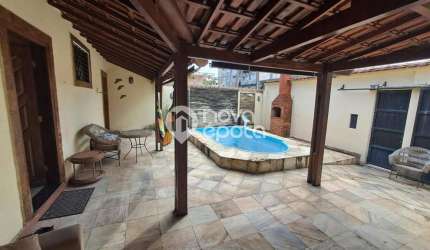 Casa em condomínio fechado com 3 quartos à venda na Rua Carice, Tauá, Rio de Janeiro, 373 m2 por R$ 830.000