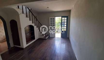 Casa em condomínio fechado com 2 quartos à venda na Rua Sargento João Lópes, Jardim Carioca, Rio de Janeiro, 90 m2 por R$ 260.000