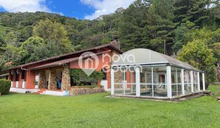 Casa em condomínio fechado com 3 quartos à venda na Estrada da Vargem Grande, Fazenda Inglesa, Petrópolis, 250 m2 por R$ 1.600.000