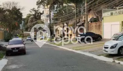 Terreno em condomínio fechado à venda na Rua Camaruçu, Anil, Rio de Janeiro, 2000 m2 por R$ 300.000
