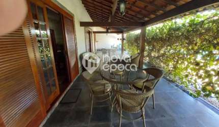 Anil | Casa 5 quartos, sendo 1 suite