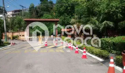 Terreno à venda na Estrada de Jacarepaguá, Jacarepaguá, Rio de Janeiro, 2000 m2 por R$ 450.000