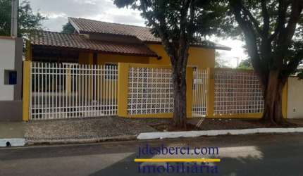 Casa / Sobrado no Jardim Morada das Flores em Holambra