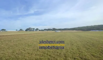 Sítio / Chácara no Rural em Holambra
