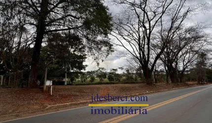 Terreno comercial no Centro em Holambra