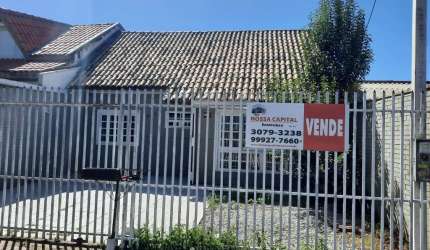 CASA TERREA A VENDA NO BAIRRO XAXIM, A 400M DA RUA FRANCISCO DEROSSO