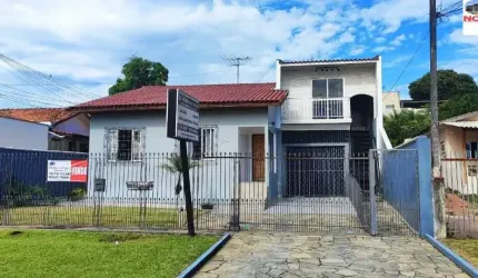 CASA A VENDA NO BAIRRO BOQUEIRÃO, PRÓXIMO AO TERMINAL DO CARMO