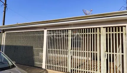 Casa padrão à venda e para locação na Vila Brasília, São Carlos