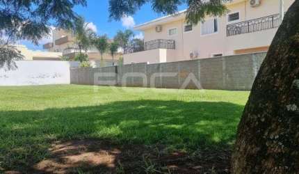Venda de Terreno / Lote na cidade de São Carlos