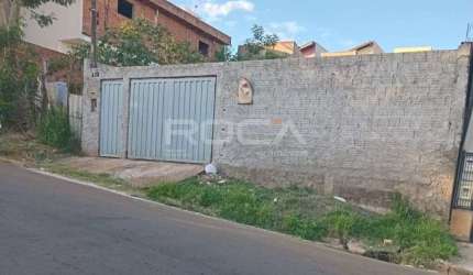 Casa à venda no bairro Cidade Aracy em São Carlos!