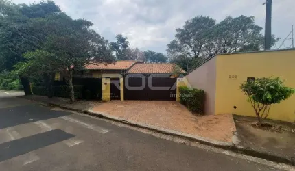 Casa de alto padrão com 3 suítes no Parque Belvedere, São Carlos.