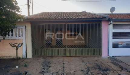 Casa Padrão à venda em Água Vermelha com 3 dormitórios e 2 vagas de garagem cobertas