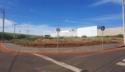 Venda de Terreno / Padrão na cidade de São Carlos