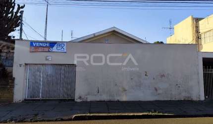 Casa à venda e locação no CENTRO de São Carlos - 3 dormitórios, 2 garagens