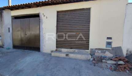 Casa padrão com 2 dormitórios no bairro Miguel Abdelnur em São Carlos