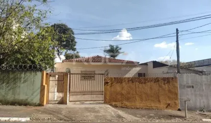 Venda de Casas / Kitnet na cidade de São Carlos