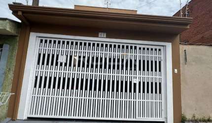 Casa à venda em São Carlos, bairro Romeu Tortorelli - 2 dormitórios, garagem coberta e muito mais!