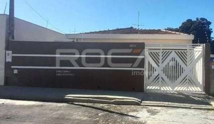 Aluguel de Casa Padrão na Vila Nery, São Carlos - 3 Dormitórios