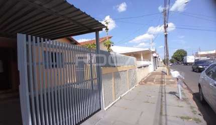 Venda de Casas / Padrão na cidade de São Carlos