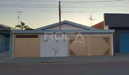 Casa à venda e locação na Vila São José, São Carlos - 4 dormitórios, 2 suítes!