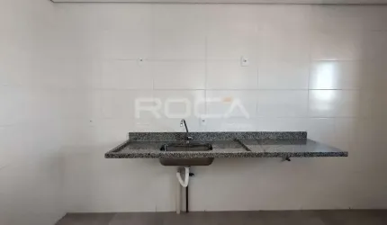 excelente apartamento com 3 dormitorios, sendo1 suite, varanda, ótima localização