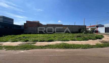 Terreno à venda no bairro Jardim Embaré, São Carlos