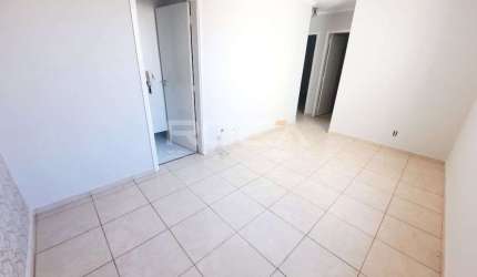Locação de Apartamentos / Padrão na cidade de São Carlos