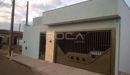 Casa à venda com 3 dormitórios no bairro Jardim Embaré - São Carlos