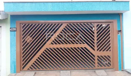 Casa à venda em Santa Felícia, São Carlos: 02 dormitórios, edícula e garagem coberta