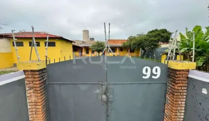 Casa à venda em Santa Felícia, São Carlos - 3 dormitórios e 5 vagas na garagem!