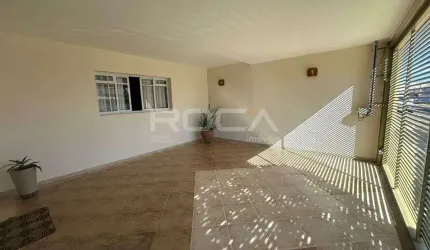 Casa padrão à venda em Chácara São João, São Carlos - 3 dormitórios, sendo 1 suíte