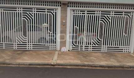 Casa à venda na Vila Boa Vista, São Carlos: 3 dormitórios e edícula!