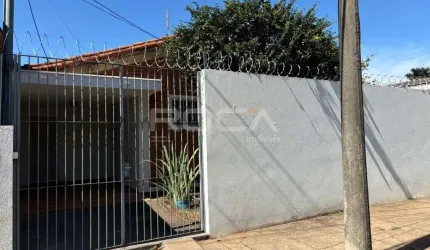 Casa padrão com 3 dormitórios no Jardim Santa Paula - São Carlos