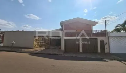 Casa à venda no Jardim Ricetti, São Carlos: 3 dormitórios, piscina e churrasqueira!