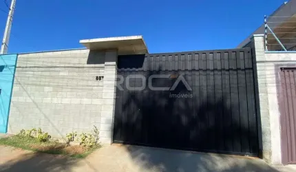Casa à venda no Centro - São Carlos! 3 dormitórios, suíte, cozinha, sala ampla.