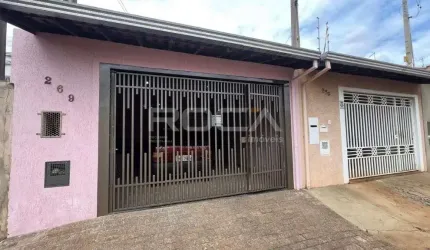 Casa à venda na Vila Carmem, São Carlos: 2 dormitórios, suíte, 2 garagens
