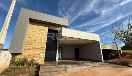 Casa à venda no Condomínio Recanto do Sabiá - São Carlos