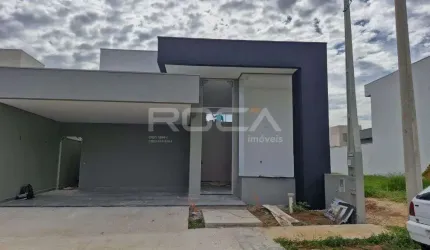 Linda Casa à Venda no Jardim Jóckei Club A, São Carlos