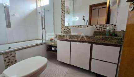 Casa de 3 Dormitórios com Área de Lazer no Parque Santa Felícia Jardim