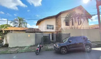 Casa de alto padrão para alugar e vender no Jardim Santa Paula, São Carlos