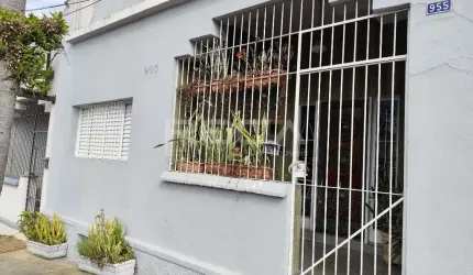 Aluguel de Casa Padrão com 3 Dormitórios na Vila Monteiro, São Carlos