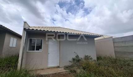 Casa à venda em São Carlos, 2 dormitórios - Dream Santo Antonio, em excelente localização dentro do bairro, logo no início.