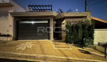 Linda Casa à Venda em São Carlos - 2 dormitórios, suíte, 2 vagas