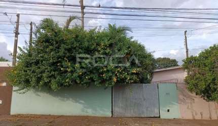 Casa Padrão à venda no Planalto Paraíso - São Carlos