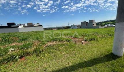 Terreno à venda no bairro RECANTO DO SABIÁ em São Carlos