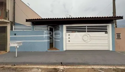 Casa à venda no Jardim Embaré, São Carlos: 2 dormitórios, suíte, armários, garagem coberta!