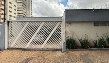 Venda de Casas / Padrão na cidade de São Carlos