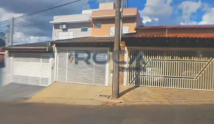 Casa à venda e locação no Jardim Cardinalli, São Carlos: 3 dormitórios, suíte, garagem coberta!
